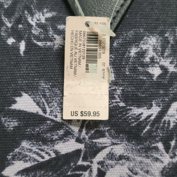 Victoria's Secret NWT Floral book Tote . - Picture 7 of 12